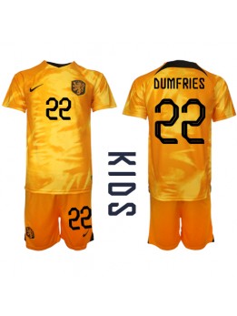 Nederländerna Denzel Dumfries #22 Replika Hemmakläder Barn VM 2022 Kortärmad (+ byxor)